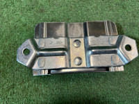 Dobradiça da porta da bagageira замок MERCEDES-BENZ C-CLASS OEM A2037400032 W203 2006 SILVER 775U