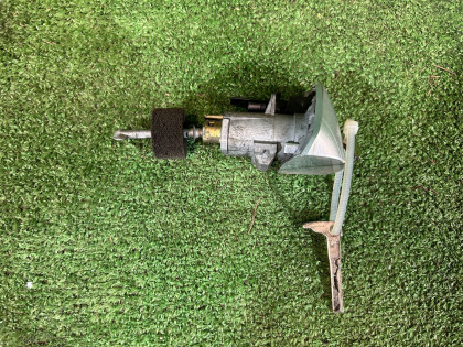 Fecho da porta dianteira direita Личинка водительской двери A2038900867 MERCEDES-BENZ C-CLASS