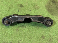 Apoio do diferencial SUBARU LEGACY OEM 41310AE012 BH5 2003 EJ208 MT5