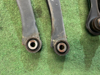 Brazos de suspensión traseros SUBARU LEGACY OEM 20250AE000 20250AE031 20250AE010 BH5 2003 EJ208 MT5