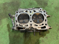 左气缸盖 Левая SUBARU LEGACY OEM 11063AA781 BH5 1999 EJ208