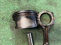 活塞 Шатун SUBARU LEGACY OEM 12006AB270 12100AA080 BH5 1999 EJ208