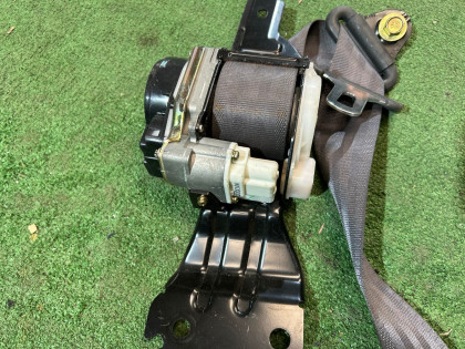 前排安全带 левый SUBARU LEGACY OEM 64619AC150MU BG9 1997 silver 406