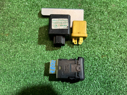 รีเลย์ไล่ฝ้ากระจก Таймер SUBARU LEGACY OEM 88017AC000 83243AC030 BG9 1996 EJ25 AT