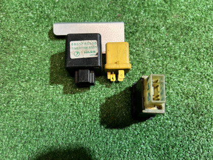 รีเลย์ไล่ฝ้ากระจก Таймер SUBARU LEGACY OEM 88017AC000 83243AC030 BG9 1996 EJ25 AT