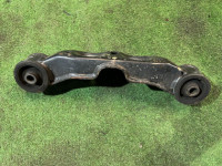 差速器支座 SUBARU LEGACY OEM 41310AE002 BH5 2000 EJ206 AT