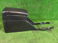 ช่องเก็บของและที่วางแขน Высокий 92111AE010ML SUBARU LEGACY