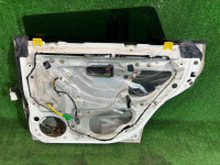 右后门 Цвет 51E 96H SUBARU LEGACY OEM 60400AE400 BH5 2000 WHITE 51E, 96H