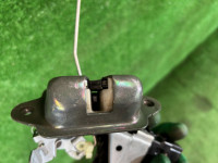 Fecho da porta da bagageira SUBARU LEGACY OEM 60319FA200 BH5 2000 WHITE 51E, 96H