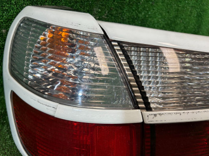 尾灯套装 SUBARU LEGACY OEM 84251AE000 84201AE200 84201AE210 BH5 2000