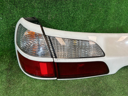 尾灯套装 SUBARU LEGACY OEM 84251AE000 84201AE200 84201AE210 BH5 2000