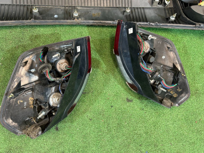 尾灯套装 SUBARU LEGACY OEM 84251AE000 84201AE200 84201AE210 BH5 2000
