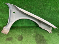 Guarda-lamas dianteiro esquerdo цвет 51E 96H SUBARU LEGACY OEM 57120AE011 BH5 2000 WHITE 51E, 96H