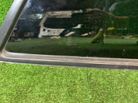 Cristal trasero derecho целый молдинг SUBARU LEGACY OEM 65210AE000NB BH5 2000
