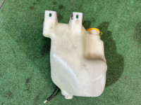 Depósito del limpiaparabrisas SUBARU LEGACY OEM 86610AE010 BH9 2000 EJ254 AT
