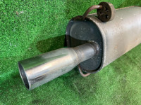 Panela de escape SUBARU LEGACY OEM 44300AE010 BH9 2000 EJ254 AT