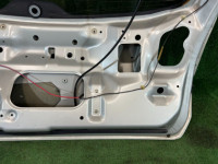 尾门 Пустая цвет 792 SUBARU LEGACY OEM 60800AE040 60800AE060 BH9 2000 SILVER 792
