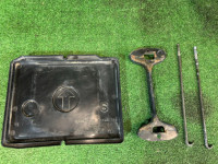 Suporte da bateria SUBARU LEGACY OEM 82182AA040 82161AA040 82122AA011 BH9 2000
