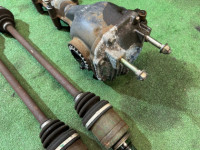 Differential 4.111   с приводами SUBARU LEGACY OEM 38312AA022 38104AA041 28421AE002 BH9 2000 EJ254 AT