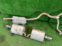 Бочки глушителя и средняя часть SUBARU OUTBACK OEM 44200AG480 44380AG131 44380AG121 BP9 2007 EJ253 AT