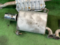 Бочки глушителя и средняя часть SUBARU OUTBACK OEM 44200AG480 44380AG131 44380AG121 BP9 2007 EJ253 AT