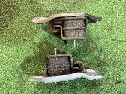 エンジンマウント SUBARU OUTBACK OEM 41022FE040 41022FE030 41022FE040 41022FE030 BP9 2007 EJ253 AT
