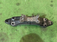 Gearbox crossmember SUBARU OUTBACK OEM 41022AG100 41011AG030 BPE 2004 EZ30 AT