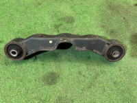 Подушка редуктора SUBARU OUTBACK OEM 41310AG020 BPE 2004 EZ30 AT