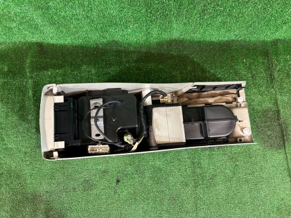 Porta-luvas e apoio de braço кожа SUBARU OUTBACK OEM 92111AG000WA BPE 2004 GOLD 39J