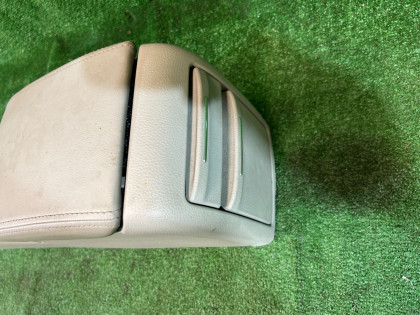 Porta-luvas e apoio de braço кожа SUBARU OUTBACK OEM 92111AG000WA BPE 2004 GOLD 39J