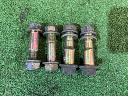 น็อตปรับศูนย์ล้อหน้า 20540AA090 20540AA100 SUBARU OUTBACK