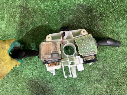 Steering column switch assembly Гитара SUBARU OUTBACK OEM 83111AG090 BPE 2004 EZ30 AT