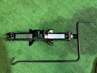 แม่แรง высокий SUBARU OUTBACK OEM 97032AG010 BPE 2004