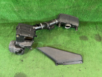 กล่องกรองอากาศ Свап SUBARU OUTBACK OEM 46043AG020 46052AG050 14435AA100 14457AA380 BPE 2004 EZ30 AT