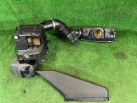 กล่องกรองอากาศ Свап SUBARU OUTBACK OEM 46043AG020 46052AG050 14435AA100 14457AA380 BPE 2004 EZ30 AT