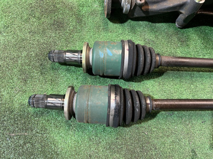 Редуктор с приводами G/R=3.272 SUBARU OUTBACK OEM 38300AC210 38104AA200 BPE 2004 EZ30 AT