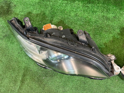 大灯 Ксенон SUBARU OUTBACK OEM 84001AG020 84001AG030 BPE 2004