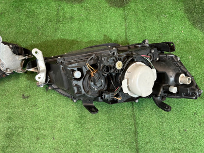 大灯 Ксенон SUBARU OUTBACK OEM 84001AG020 84001AG030 BPE 2004