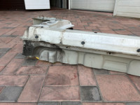 Estribo metálico izquierdo WHITE 37J D20 SUBARU LEGACY OEM 51415AE07A BP5 2007 WHITE 37J