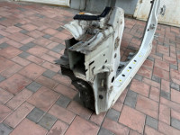 Estribo metálico izquierdo WHITE 37J D20 SUBARU LEGACY OEM 51415AE07A BP5 2007 WHITE 37J