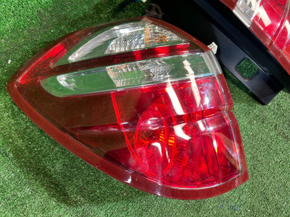 Tail lights пара SUBARU LEGACY OEM 84201AG322 84201AG232 BP5 2007