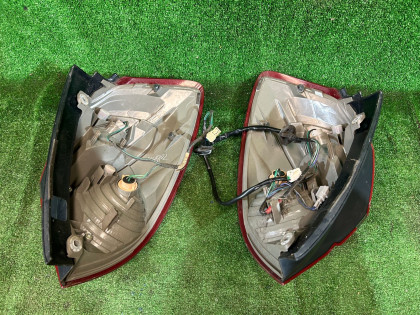 Tail lights пара SUBARU LEGACY OEM 84201AG322 84201AG232 BP5 2007