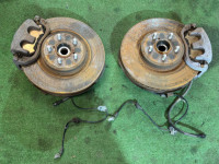 Cubos dianteiros 28373FG000 26300SA001 26292SA001 26292SA011 SUBARU LEGACY