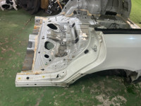 Secção traseira da carroçaria Rear cut SUBARU LEGACY OEM 51490AG0009P 51490AG0109P BP5 2007 WHITE 37J
