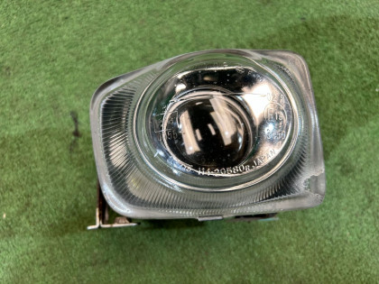 右フォグランプ 114-20580 R 84501AE020 SUBARU LEGACY