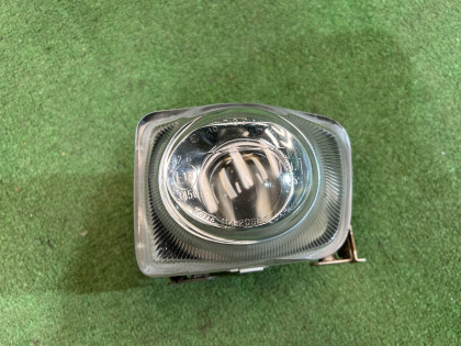 Фара противотуманная левая 114-20580 L SUBARU LEGACY OEM 84501AE030 BH9 2000