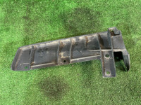 Крепление заднего бампера правое Нижнее SUBARU LEGACY OEM 57731AE000 BH9 2000 SILVER 792