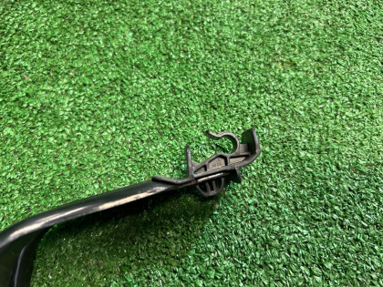 Держатель палки капота SUBARU OUTBACK OEM 57255AG000 57232AG050 BPE 2004 GOLD 39J