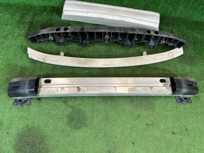 Refuerzo del parachoques delantero SUBARU OUTBACK OEM 57712AG310 BP9 2007