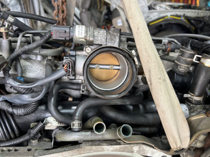 エンジン 1-я модель. SUBARU LEGACY OEM 10100BE970 BE5 2000 EJ206 AT